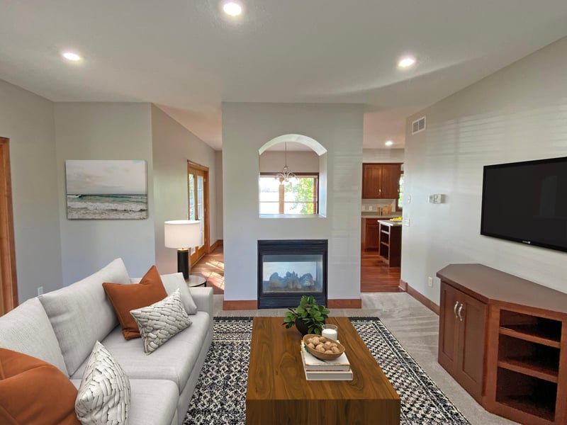 11405 W Laketowne Dr, Albertville, MN 55301