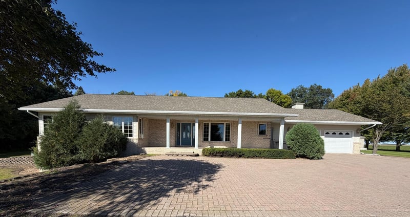 13030 840th Ave, Sacred Heart, MN 56285