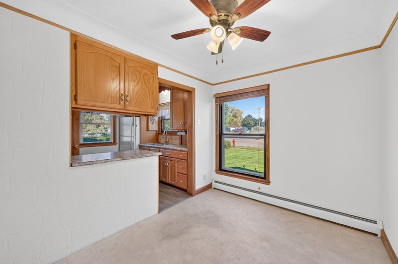 4858 6th St NE, Columbia Heights, MN 55421