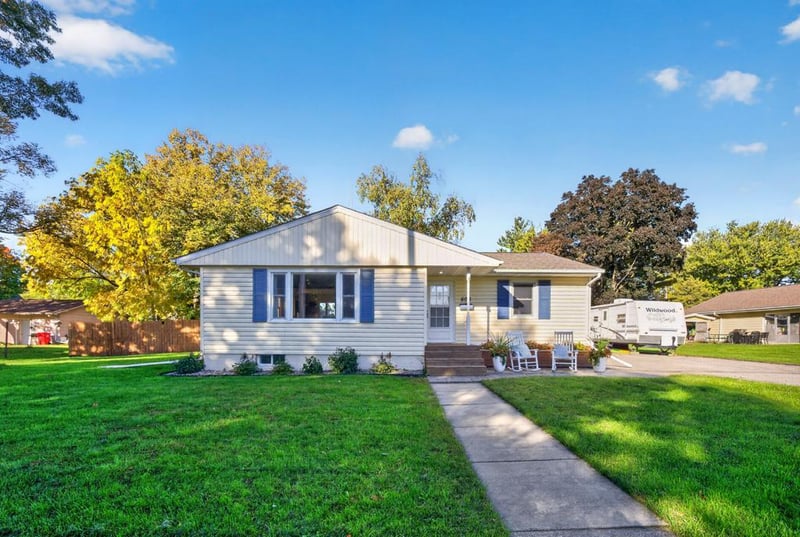 503 1st Ave NE, Kasson, MN 55944