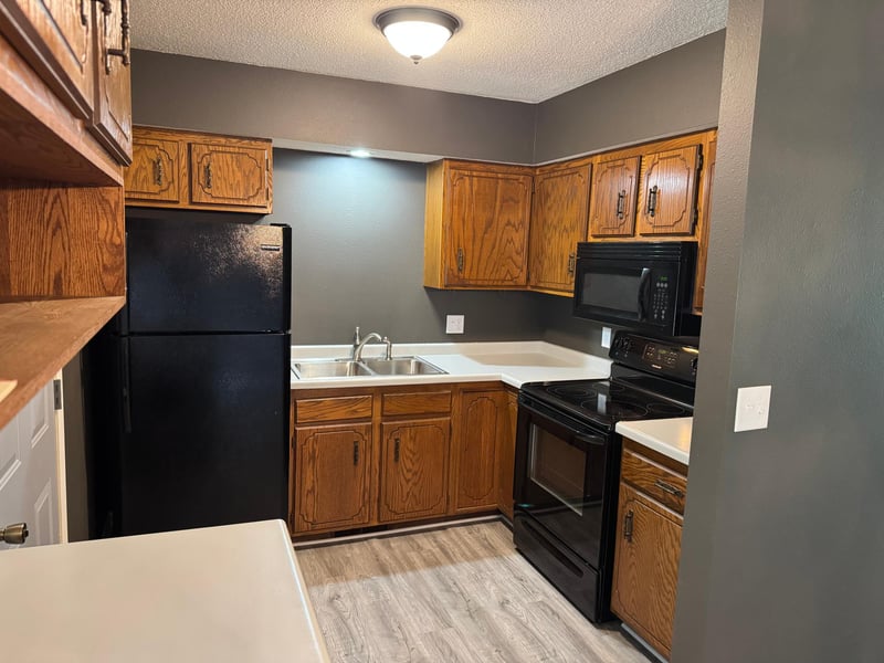 509 13th St SW, Little Falls, MN 56345