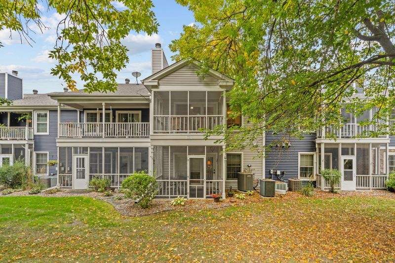 10932 Quebec Ave S, Bloomington, MN 55438