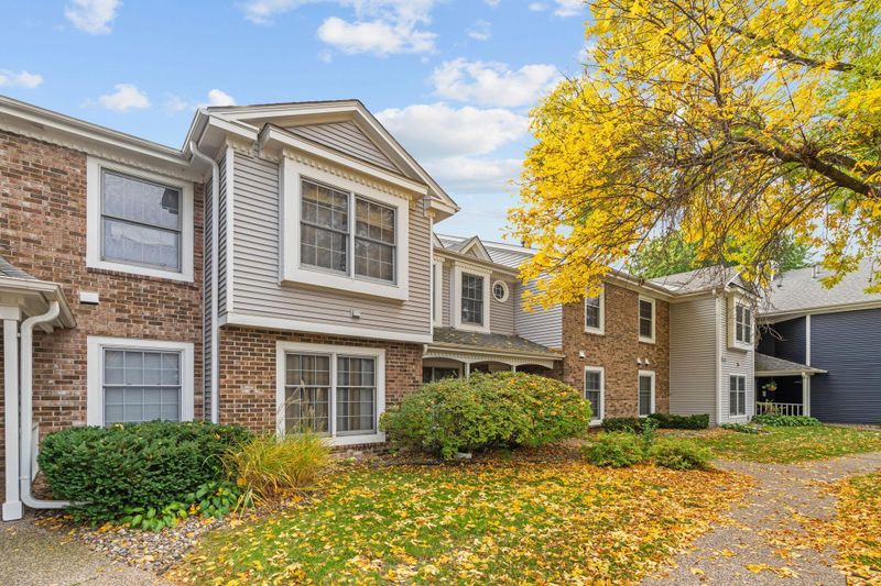 10932 Quebec Ave S, Bloomington, MN 55438