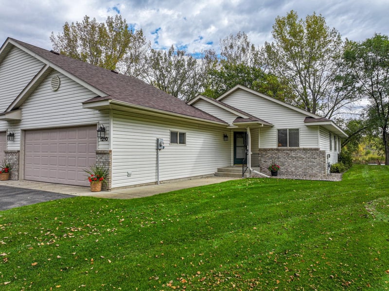 1210 7th Ave E, Alexandria, MN 56308