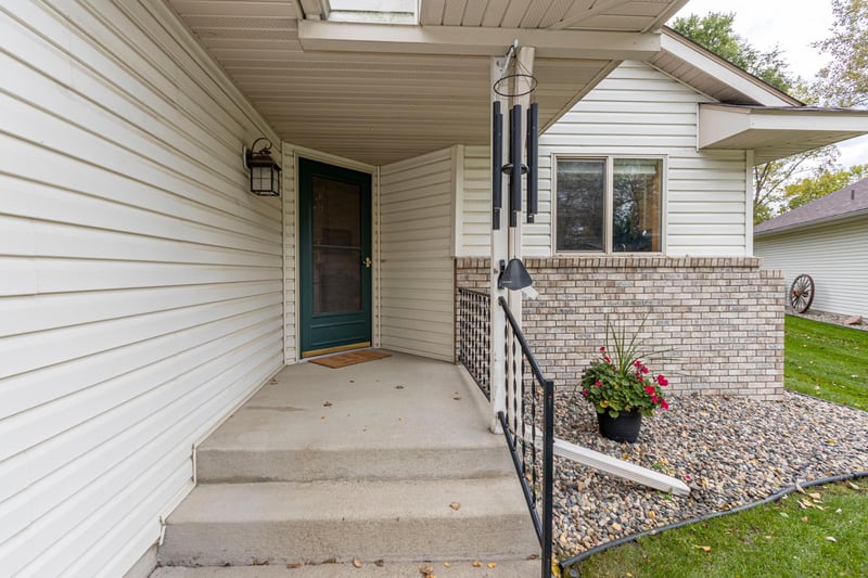 1210 7th Ave E, Alexandria, MN 56308