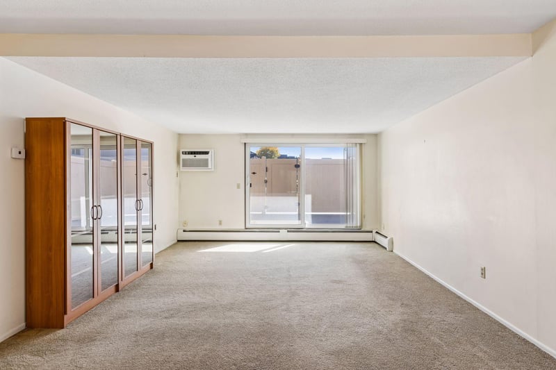 4820 Park Commons Dr #118, Saint Louis Park, MN 55416