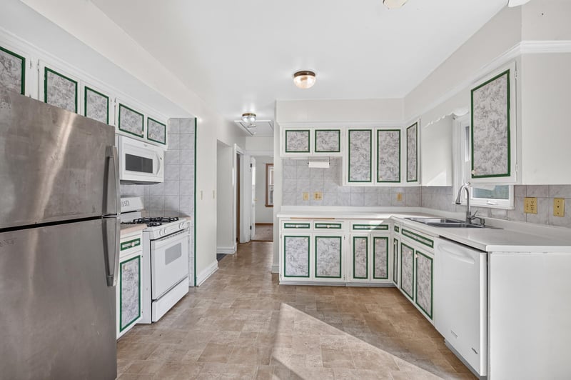 790 Nevada Ave E, Saint Paul, MN 55106