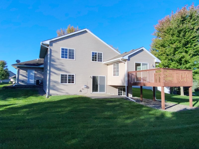 11452 17th Pl NE, Saint Michael, MN 55376