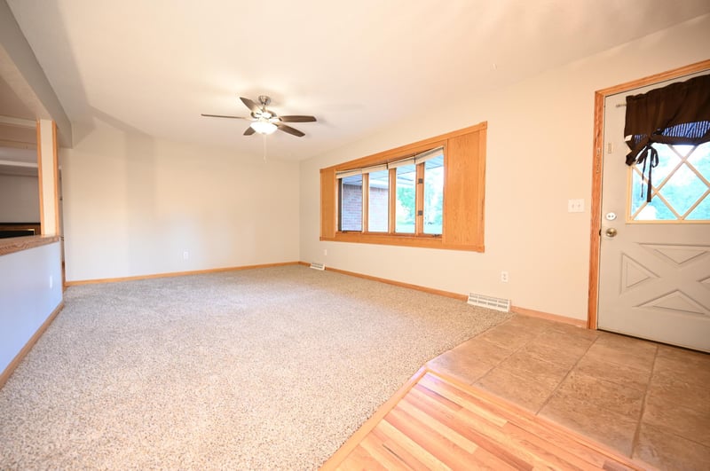 13201 Irving Ave S, Burnsville, MN 55337