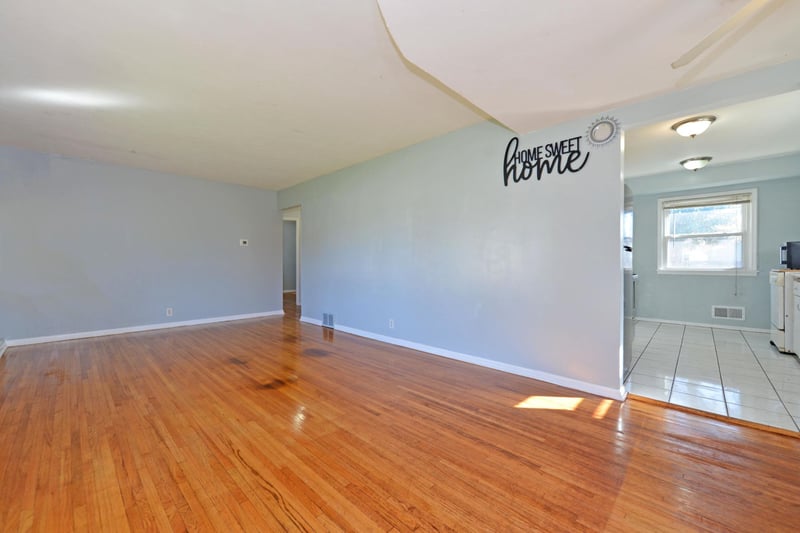 6806 Scott Ave N, Brooklyn Center, MN 55429