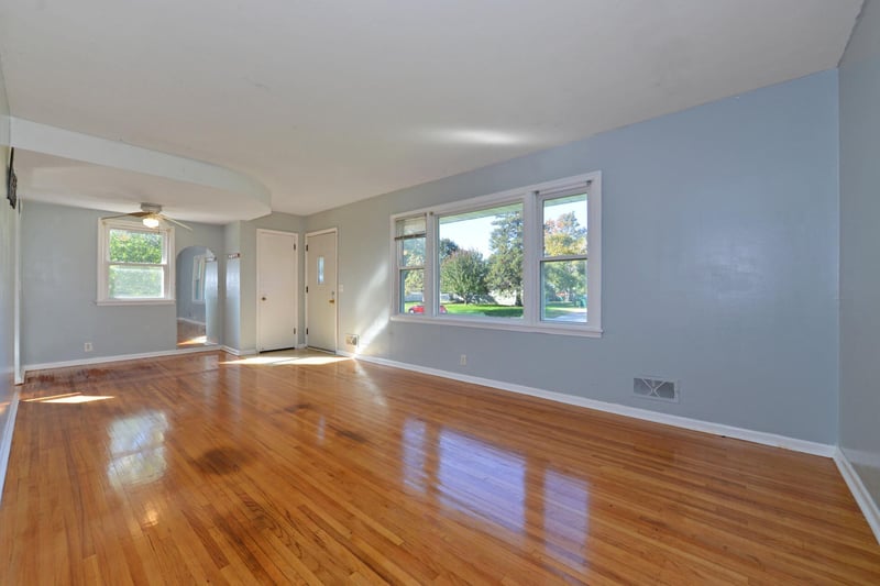6806 Scott Ave N, Brooklyn Center, MN 55429