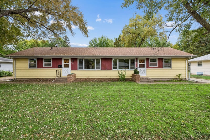 6909 36th Ave N, Crystal, MN 55427