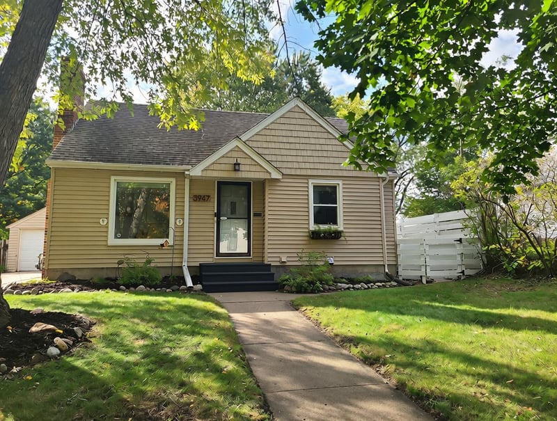3947 Yates Ave N, Robbinsdale, MN 55422