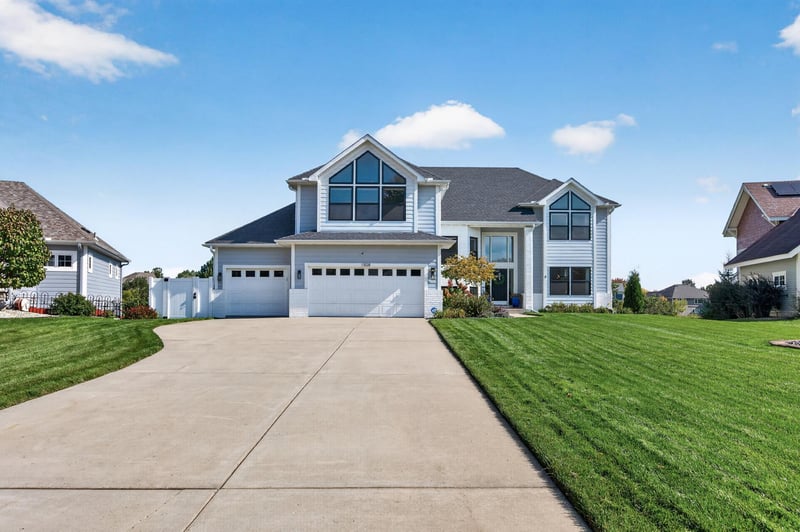 1508 Cannon Valley Dr, Northfield, MN 55057