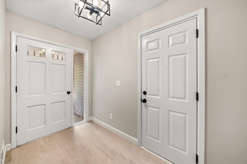 10857 Crooked Lake Blvd NW, Coon Rapids, MN 55433