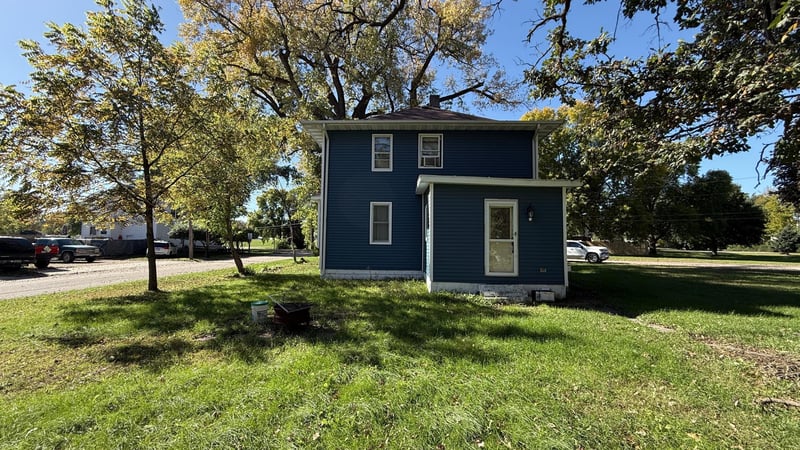 590 Gravel Rd, Montevideo, MN 56265