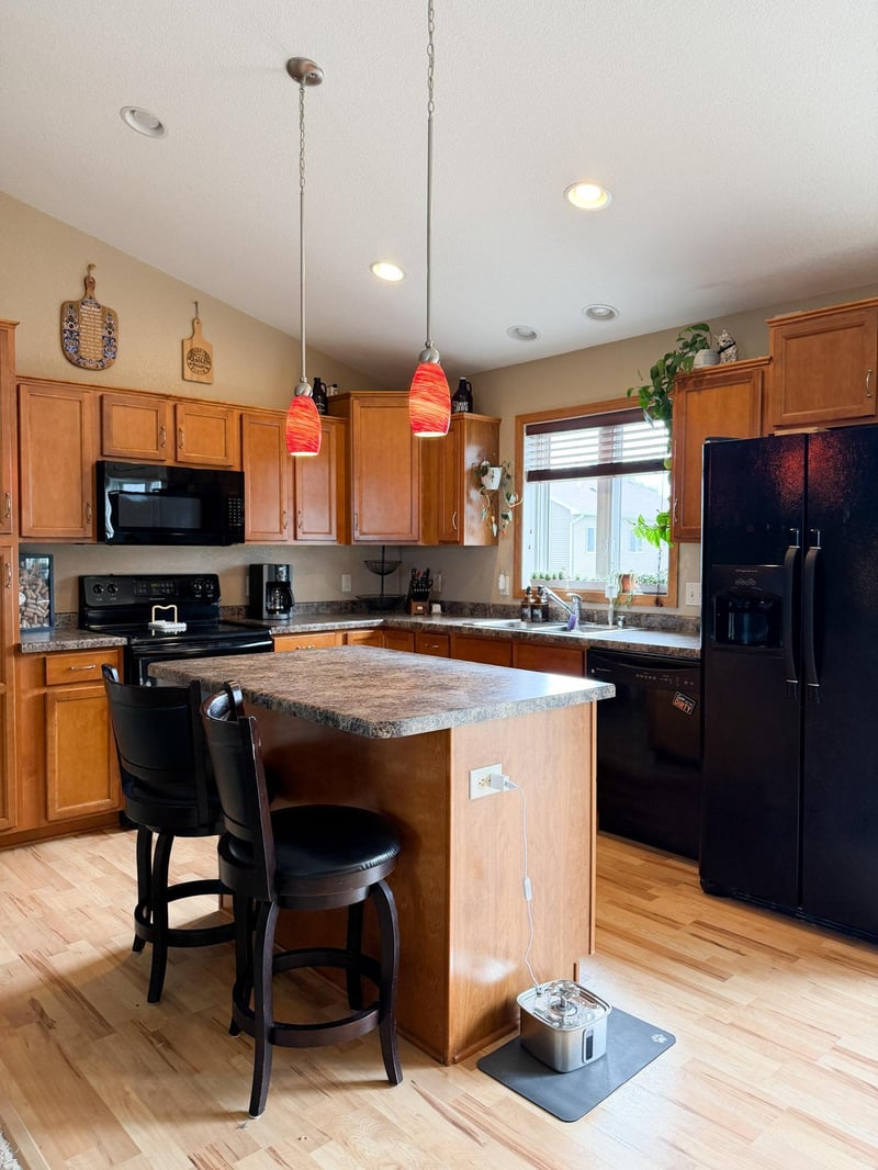 705 25th Ave NW, Austin, MN 55912