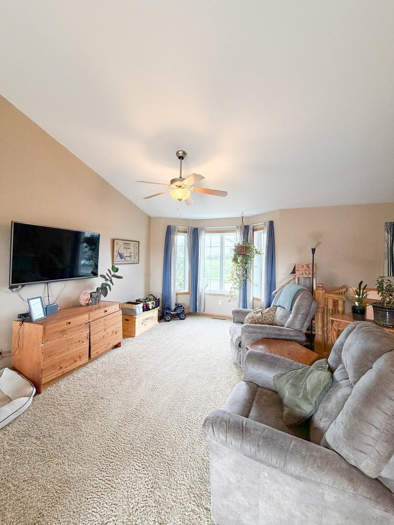 705 25th Ave NW, Austin, MN 55912