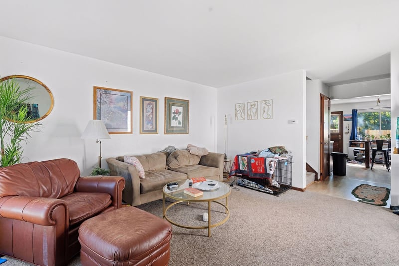 827 Weeks Ave SE, Minneapolis, MN 55414