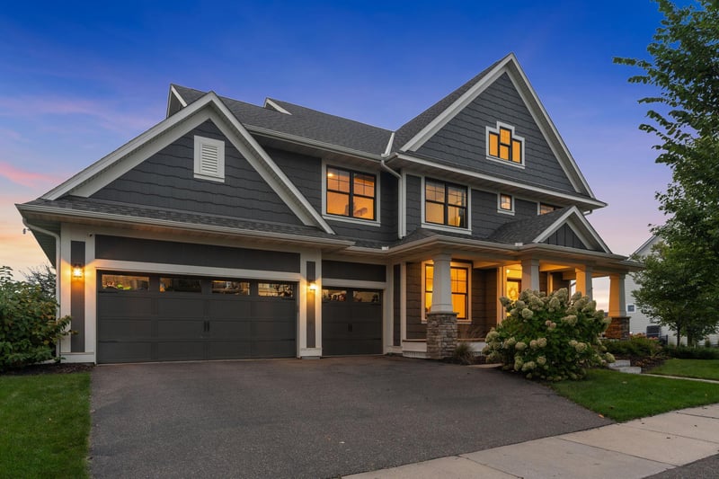 16513 Duluth Trl, Lakeville, MN 55044