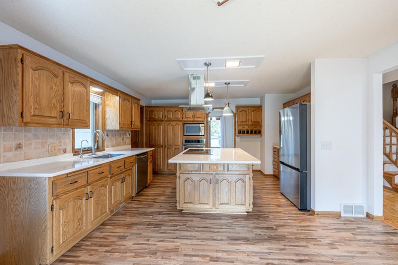 14008 Yellow Pine St NW, Andover, MN 55304