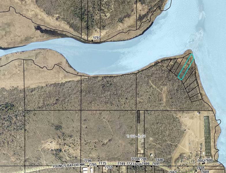 040 Youngs Bay Dr, Angle Inlet, MN 56711