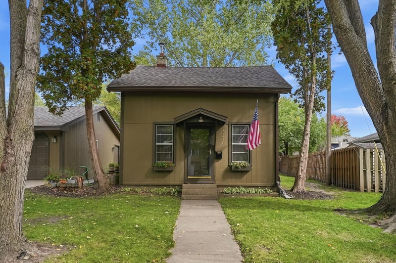3210 Zane Ave N, Crystal, MN 55422