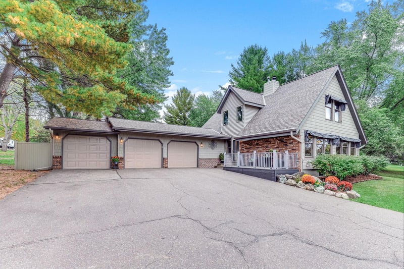 1401 Omaha Ave N, Stillwater, MN 55082