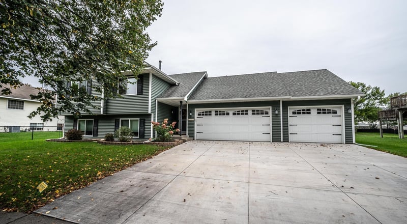 1107 Walnut St, Farmington, MN 55024