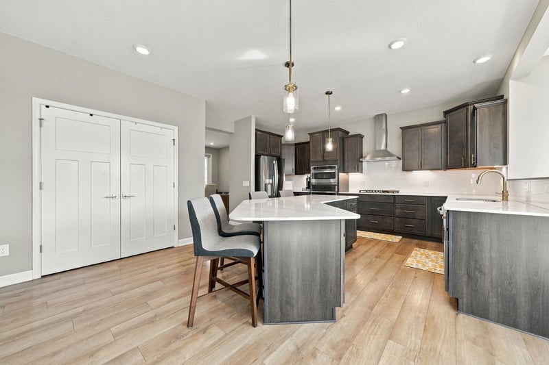 11325 Creekside Trl, Maple Grove, MN 55311