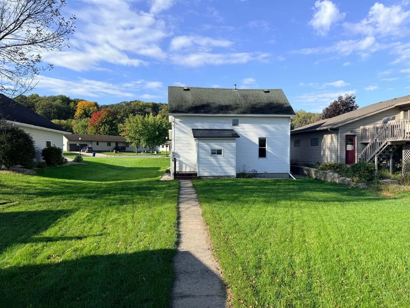 1223 S Jefferson St, New Ulm, MN 56073