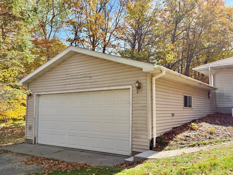 33137 Gary Dr, Grand Rapids, MN 55744