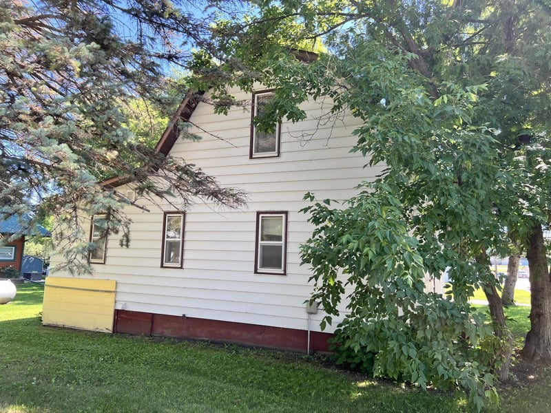 147 2nd Ave, Miltona, MN 56354