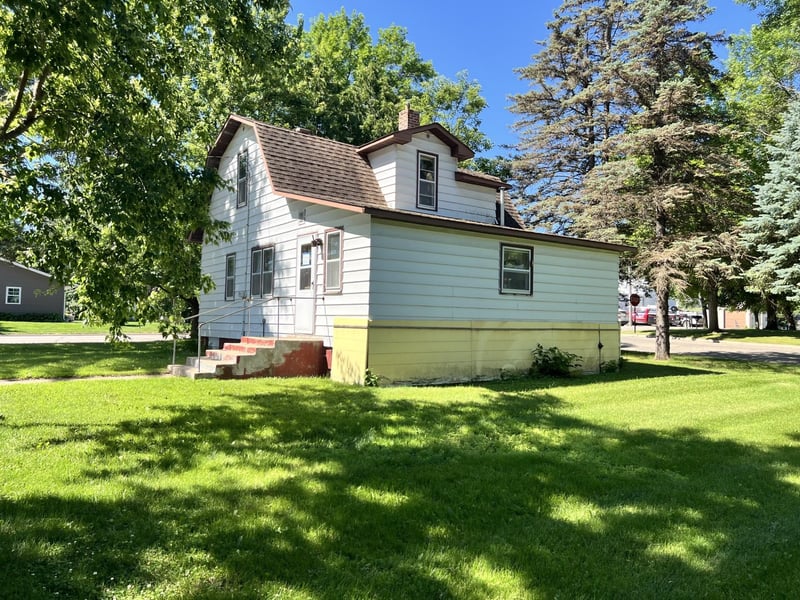 147 2nd Ave, Miltona, MN 56354