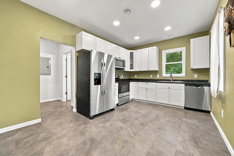 101 E Linden St, Vergas, MN 56587