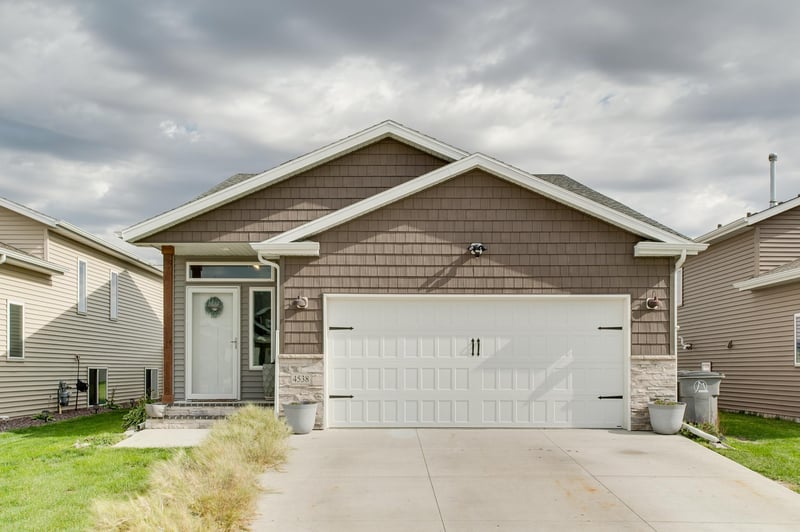 4538 17th St S, Moorhead, MN 56560