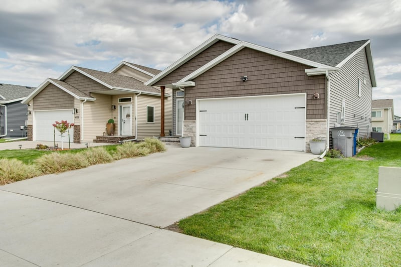 4538 17th St S, Moorhead, MN 56560