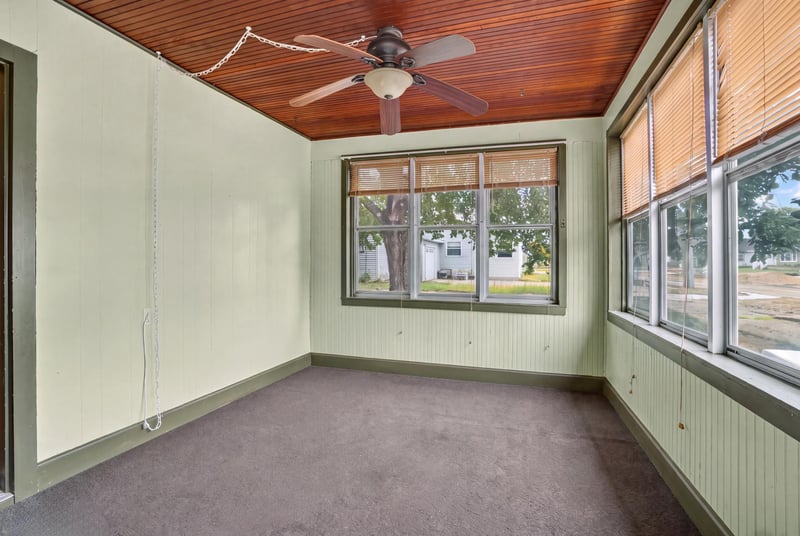 808 N Garden St, Lake City, MN 55041