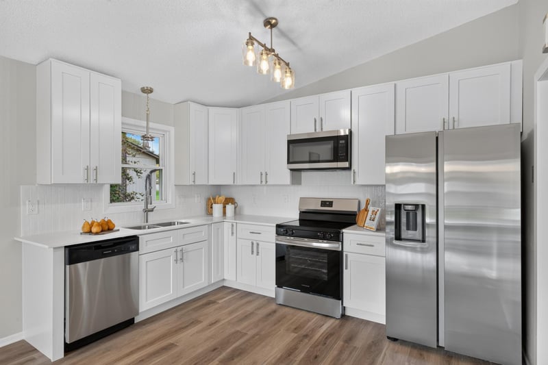 10605 Union Terrace Way N, Plymouth, MN 55441