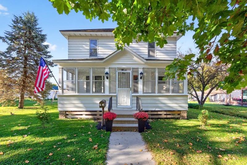 15 Fillmore St NE, Chatfield, MN 55923