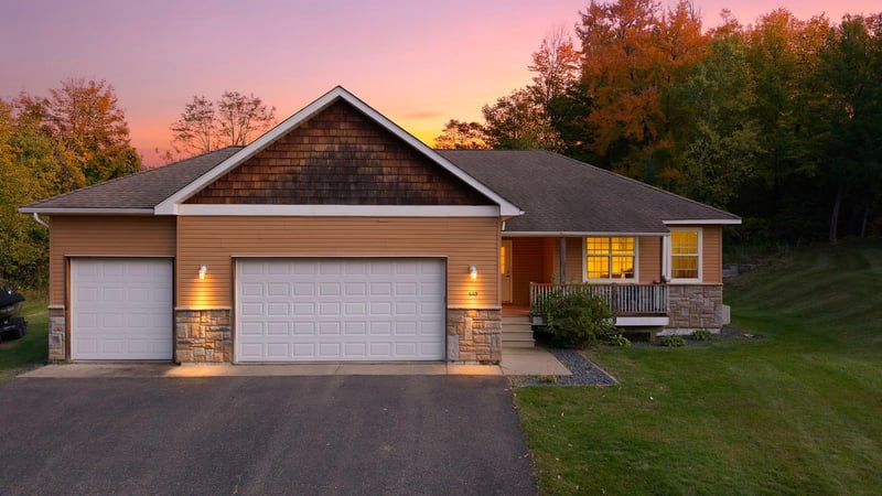 449 Roosevelt Dr, Dresser, WI 54009