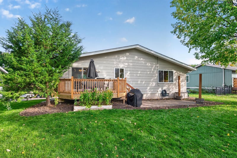 14759 Easter Ave, Apple Valley, MN 55124