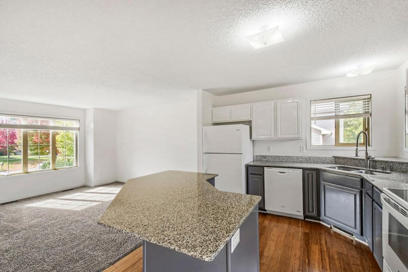 713 122nd Ave NW, Coon Rapids, MN 55448