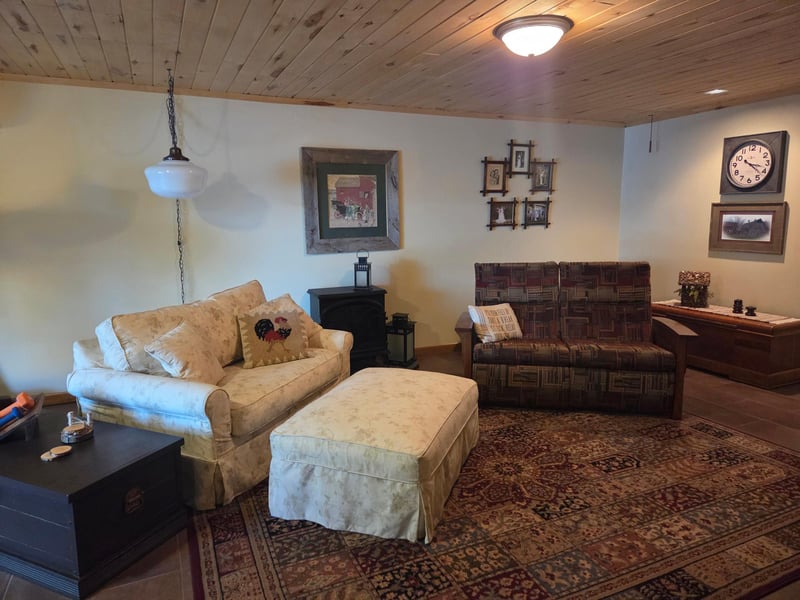 29372 Bayview Dr, Bovey, MN 55709