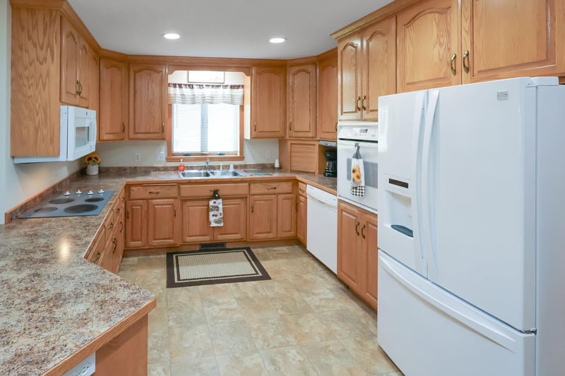 1431 Fairview Ln, Little Falls, MN 56345