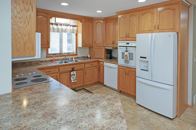 1431 Fairview Ln, Little Falls, MN 56345