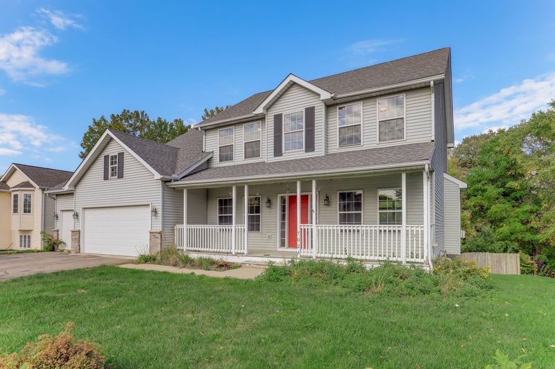 7024 W 144th St, Savage, MN 55378