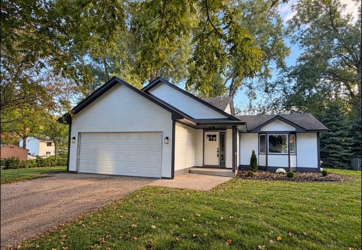 1862 Fox Rn, Centerville, MN 55038