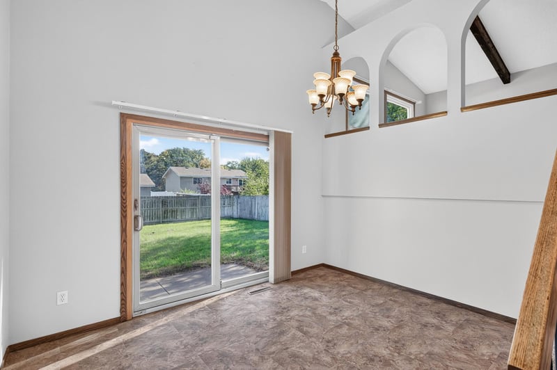 8400 Douglas Dr N, Brooklyn Park, MN 55443