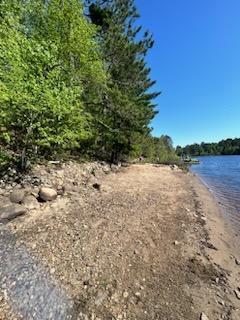5753 Sunset Rd, Biwabik, MN 55708